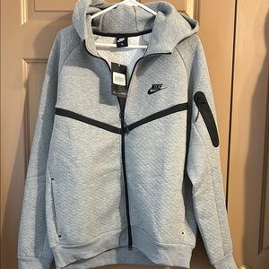 Nike Light Gray and Black Quilted Hooded Zip Jacket